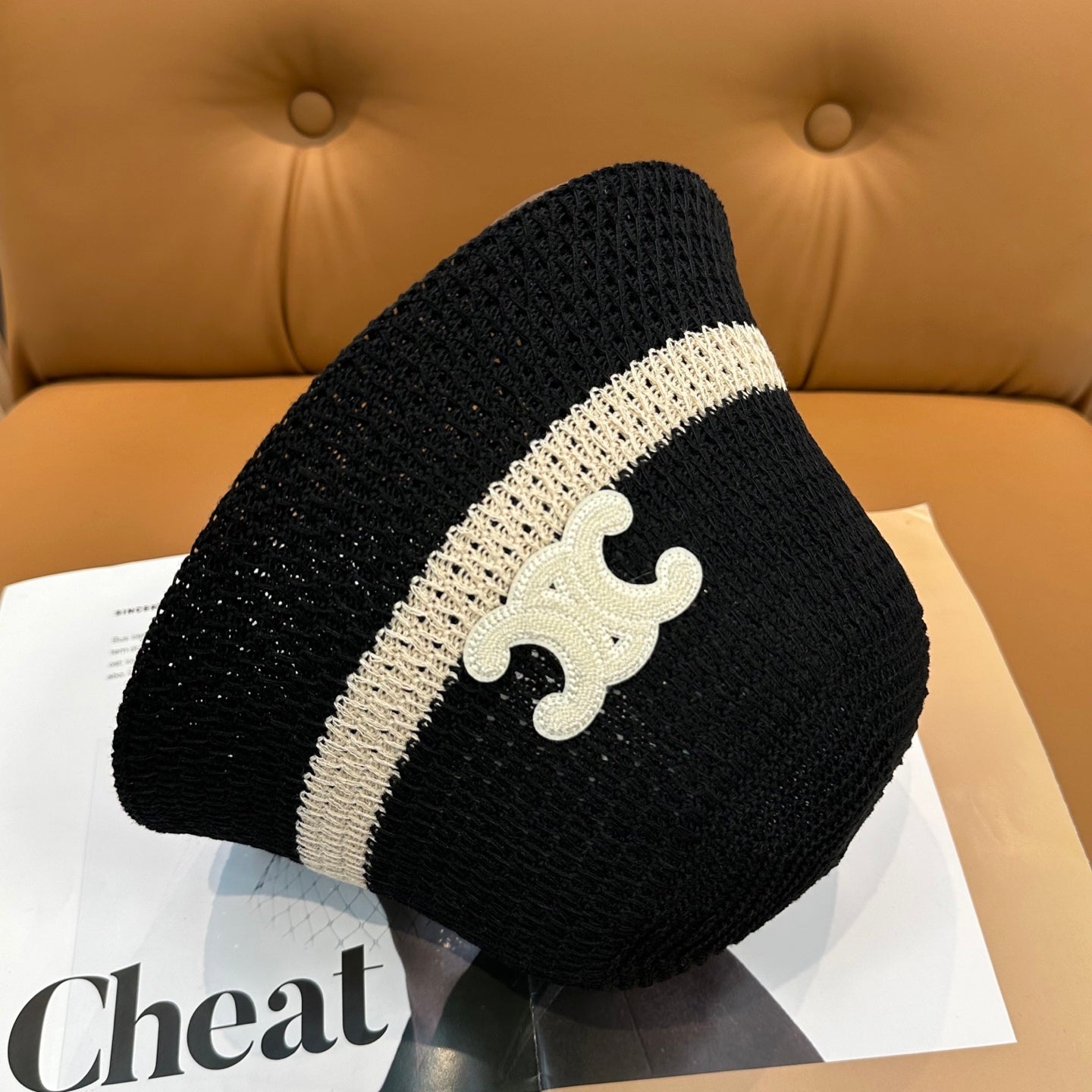 CELINE 26S KNIT BUCKET HAT STYLE 99