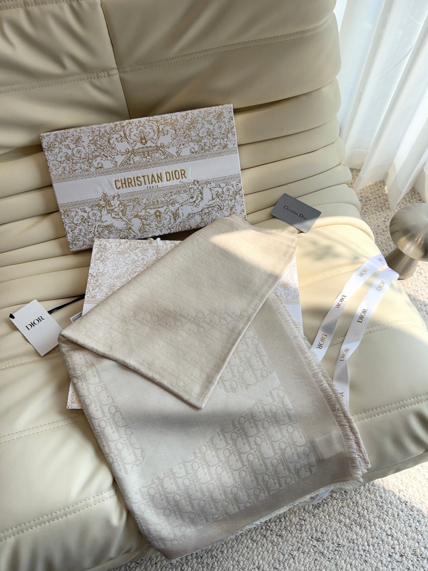 DIOR 26S SCARF 140 IN CASHMERE AND SILK 513580