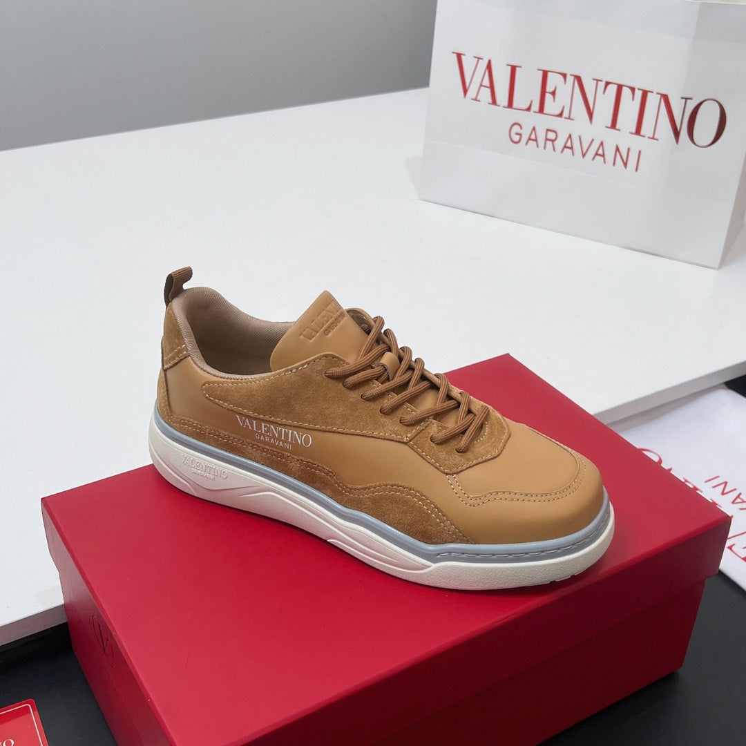 VALENTINO 25S RUNBOOT SNEAKERS IN BROWN SUEDE AND LAMBSKIN