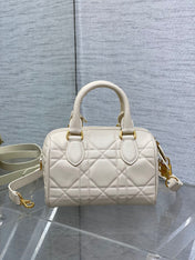 GROOVE 20 BAG IN WHITE CREAM LAMBSKIN