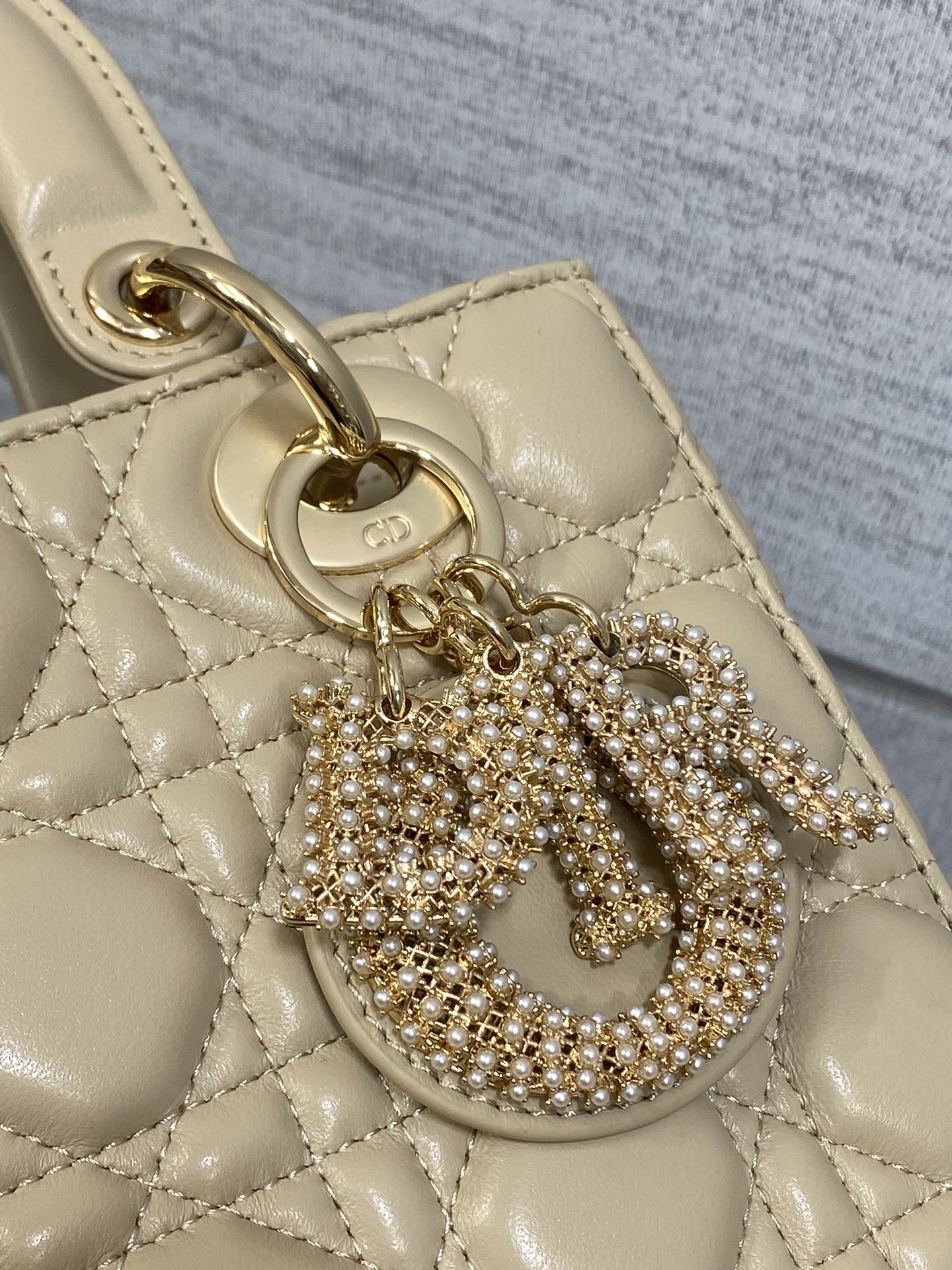DIOR 25S LADY DIOR BAG 20 IN SAND BEIGE CALFSKIN CHARM PEARL EMBELLISHMENTS