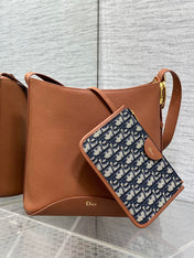 DIOR 26S MEDAILLON BUCKET BAG 26 IN LIGHT BROWN CALFSKIN