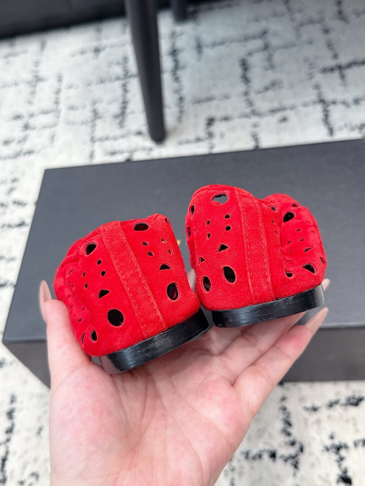 ALAIA 26S FLAT SLIP-ONS IN RED SUEDE WITH OPENWORK PATTERN