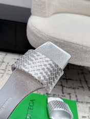 BOTTEGA VENETA 26S SQUARE-TOE WOVEN-STRAP SANDALS IN SILVER LAMBSKIN