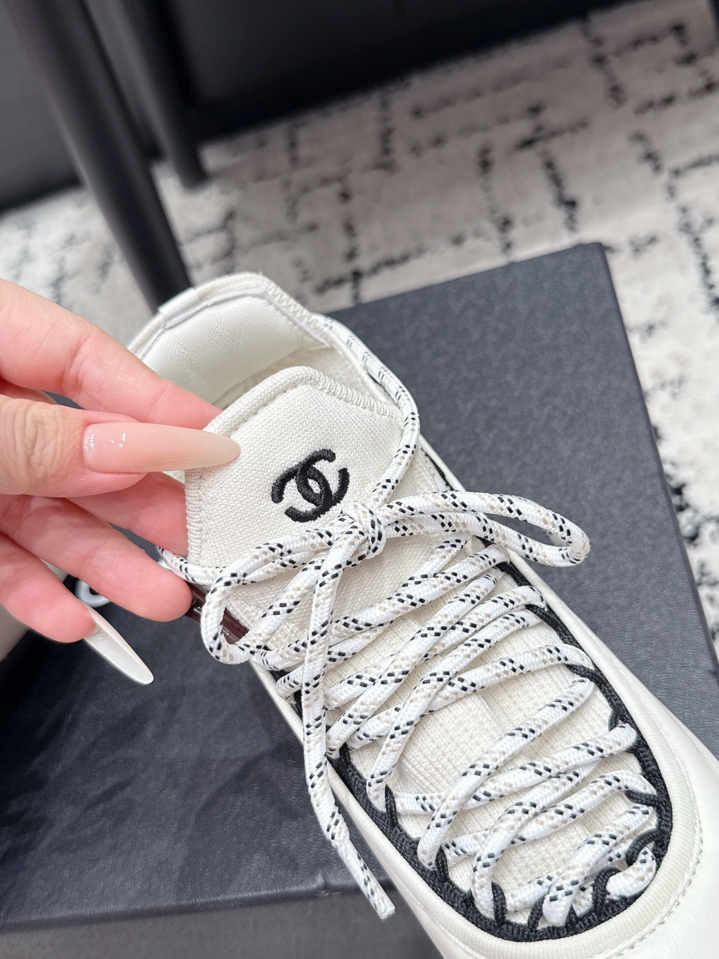 CHANEL 26S LACE-UP SNEAKERS IN WHITE FABRIC AND LAMBSKIN