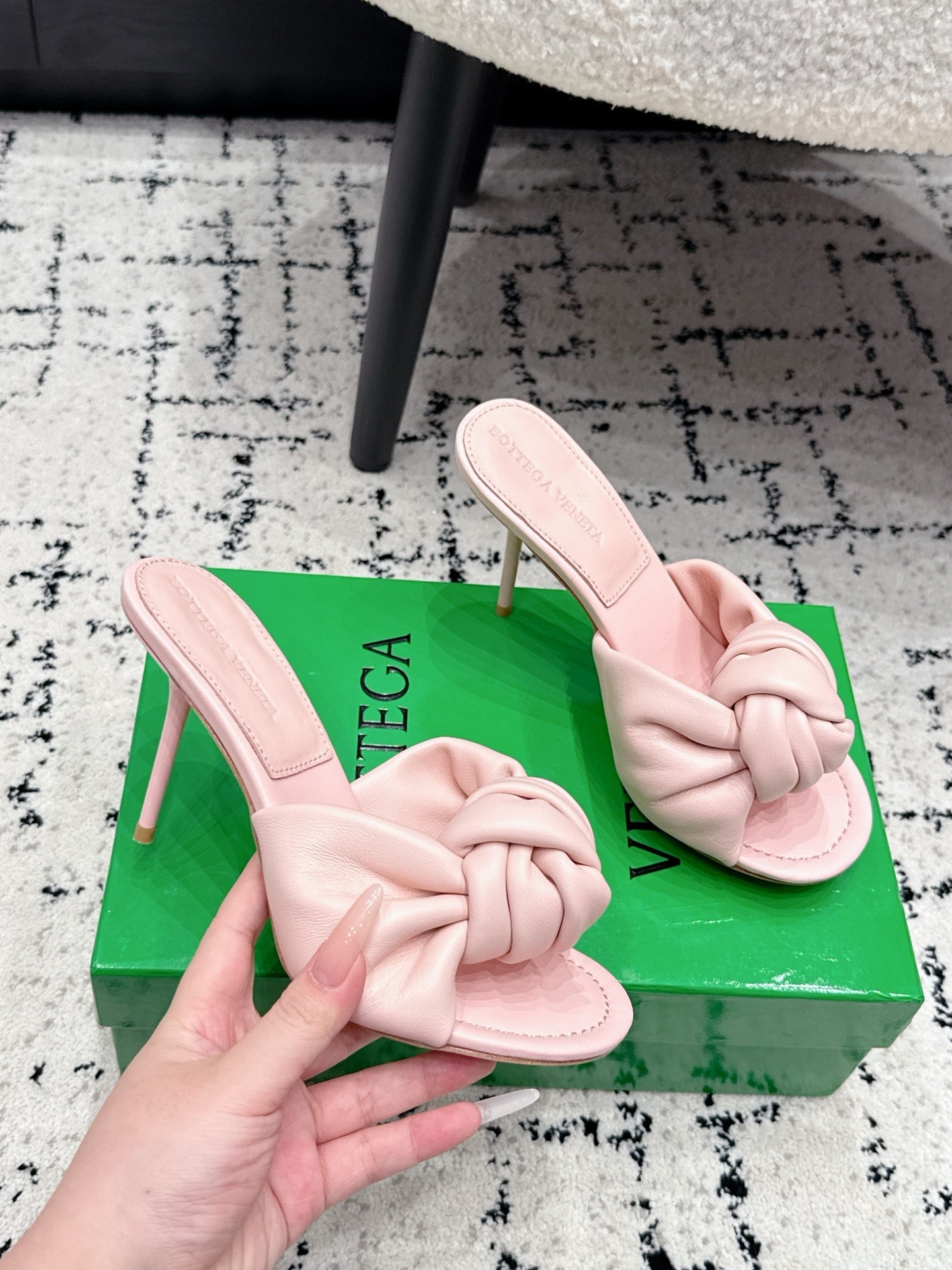 BOTTEGA VENETA 26S TWIST-STRAP HIGH-HEEL SANDALS 90 MM IN LIGHT PINK LAMBSKIN