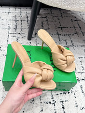 BOTTEGA VENETA 26S TWIST-STRAP HIGH-HEEL SANDALS 90 MM IN BEIGE LAMBSKIN
