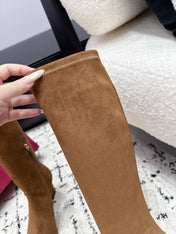 GUCCI 26S HORSEBIT KNEE-HIGH BOOTS 75 MM IN BROWN SUEDE