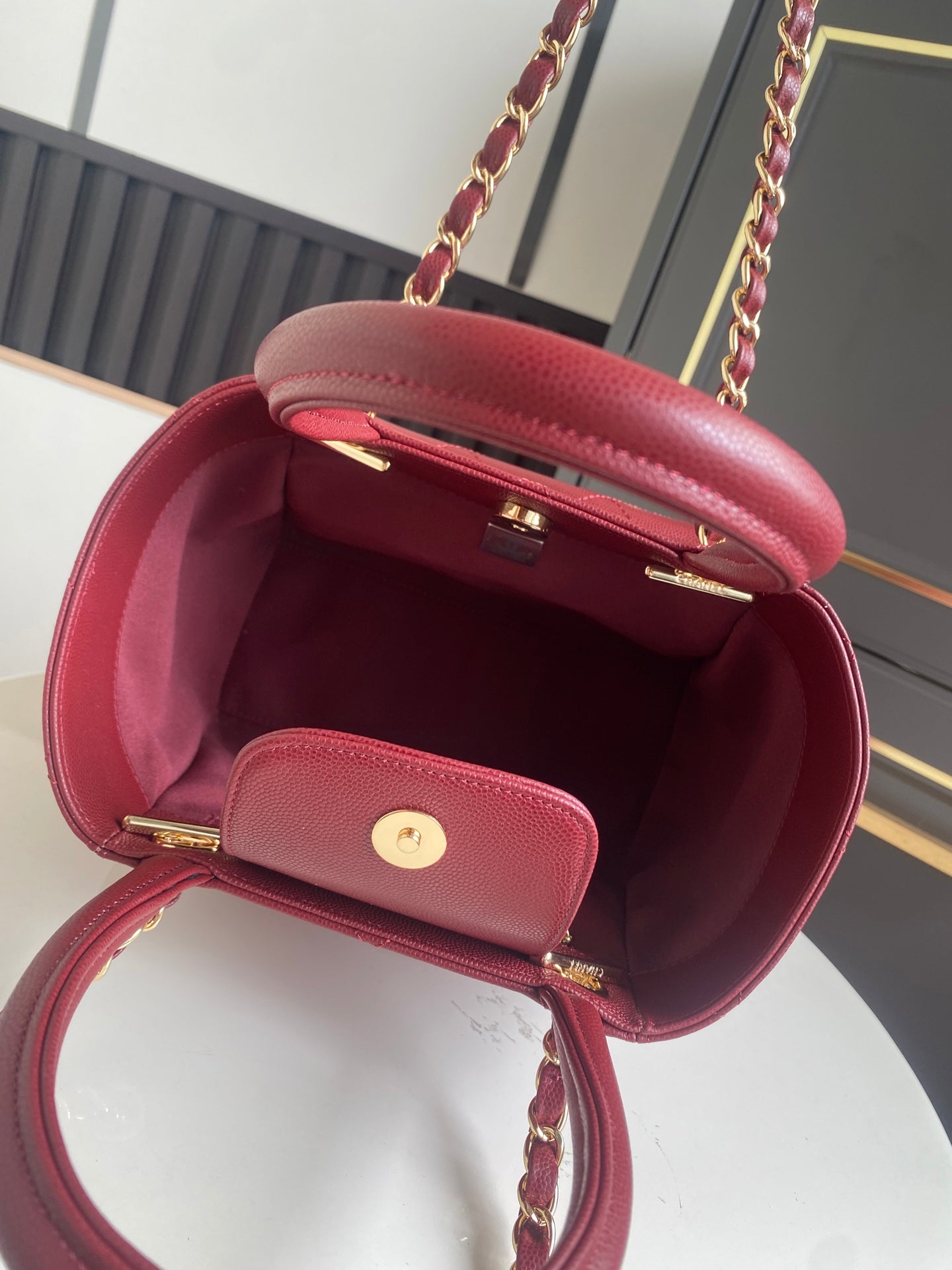 CHANEL 26S QUILTED SMALL SHOPPING TOTE 25 IN BURGUNDY RED CAVIAR CALFSKIN GOLD HARDWARE
