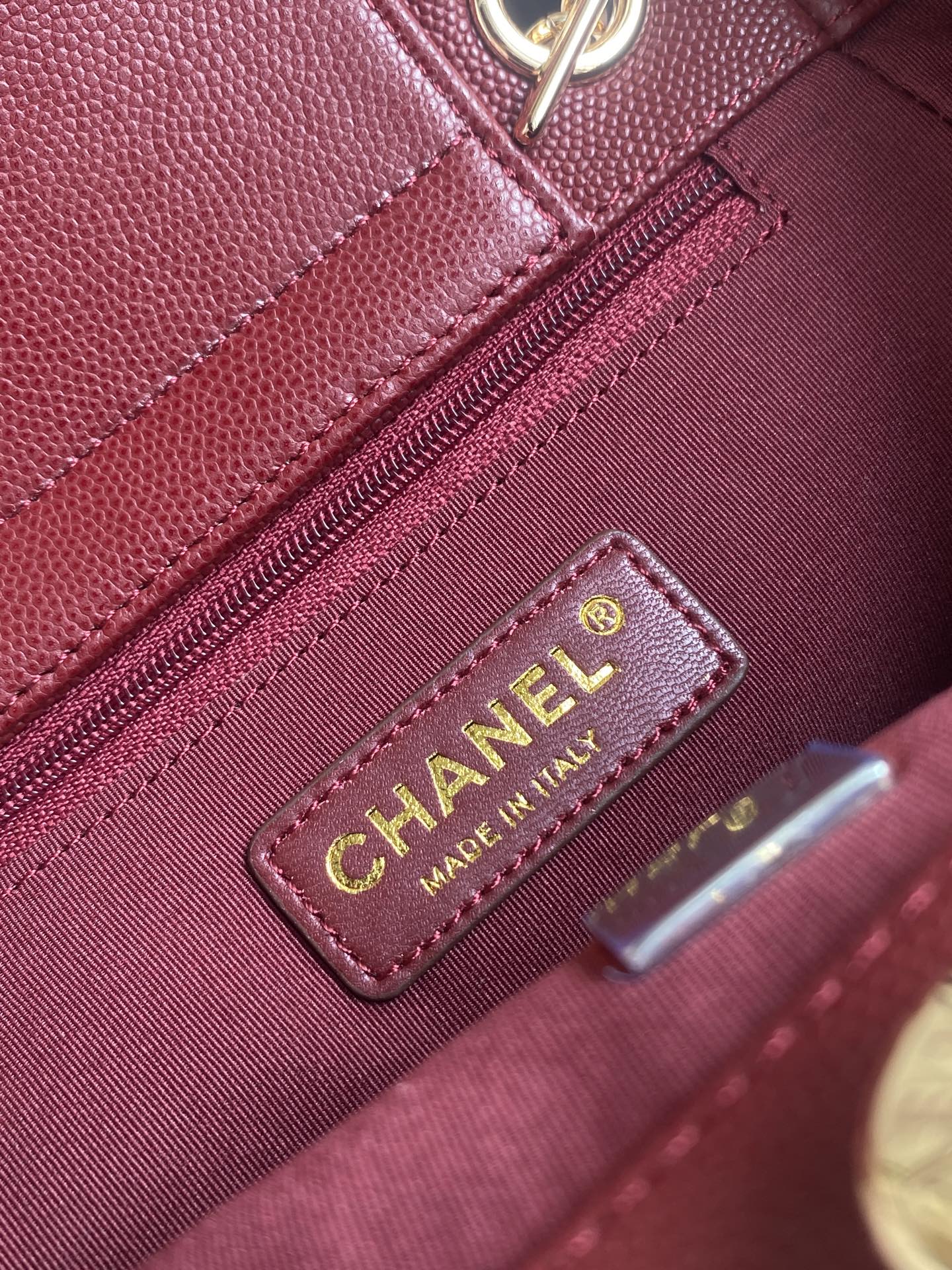 CHANEL 26S QUILTED LARGE SHOPPING TOTE 39 IN BURGUNDY RED CAVIAR CALFSKIN GOLD HARDWARE
