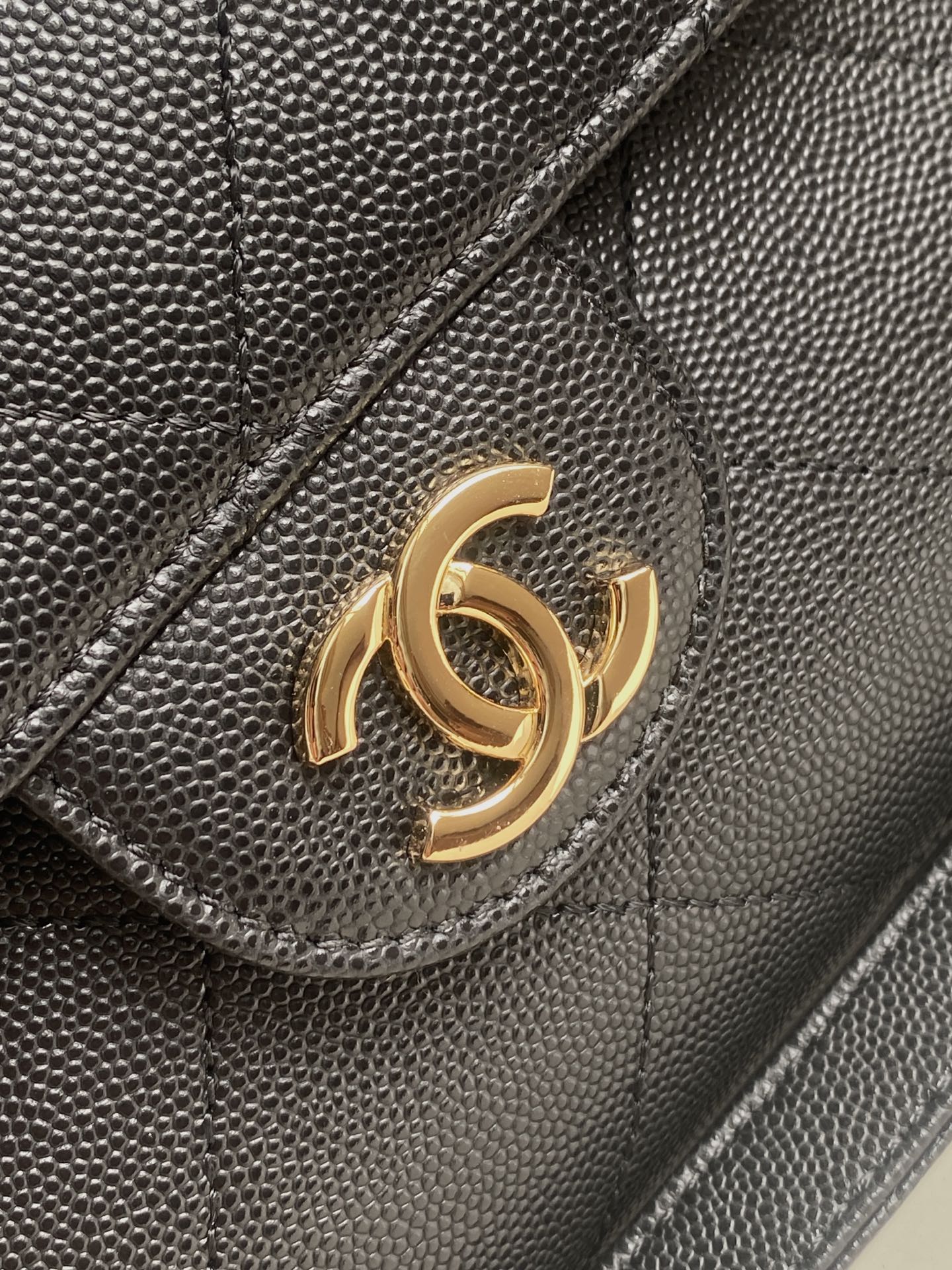 CHANEL 26S QUILTED LARGE SHOPPING TOTE 39 IN BLACK CAVIAR CALFSKIN GOLD HARDWARE