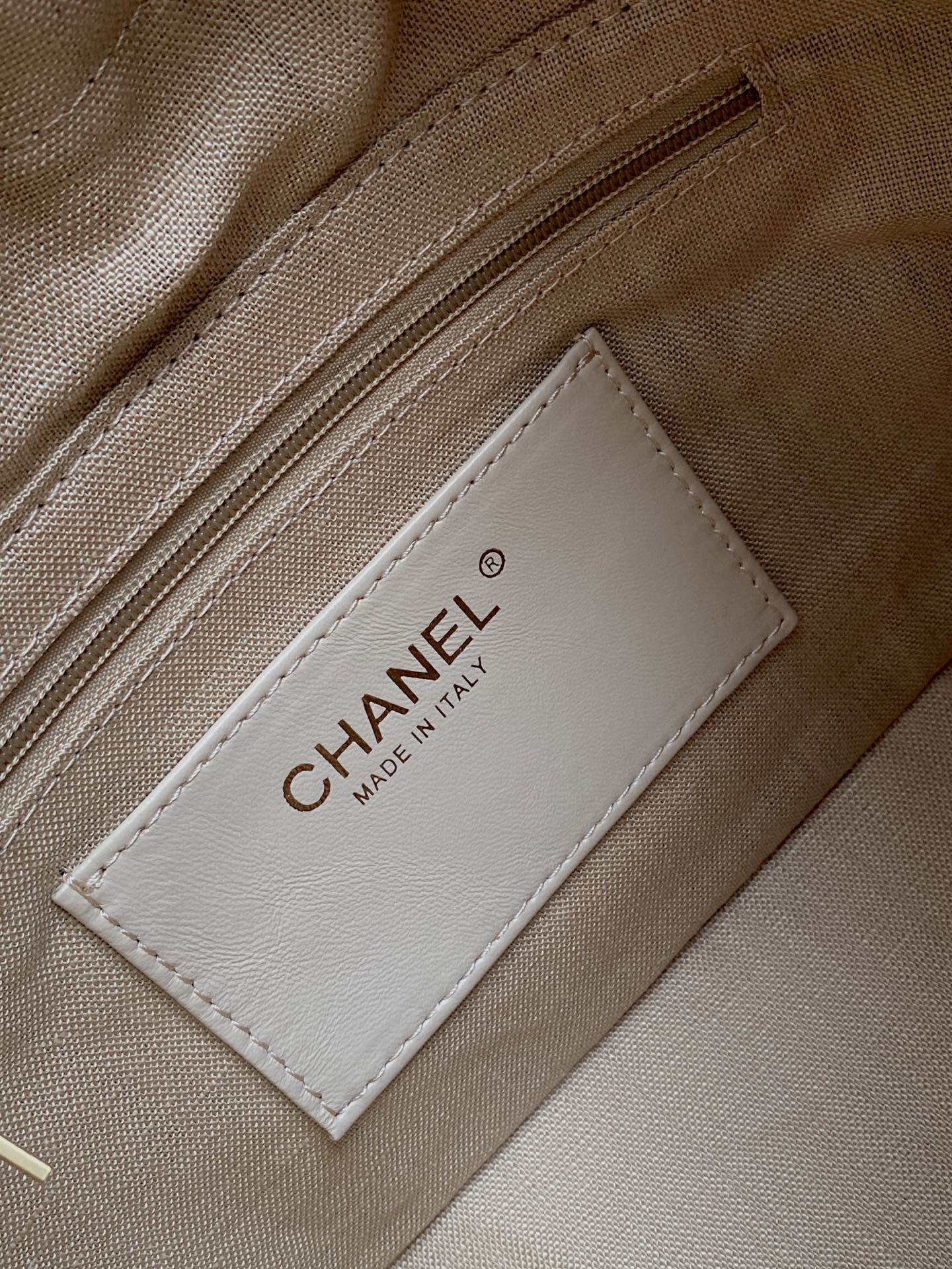 CHANEL 26S QUILTED HOBO LARGE BAG 35 IN CARAMEL BROWN CALFSKIN GOLD HARDWARE