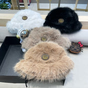 BUCKET HAT IN BLACK FOX FUR 404752