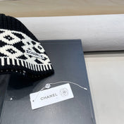 BEANIE HAT IN BLACK MIX WHITE WOOL 431698