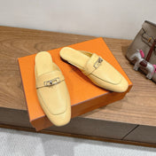 HM 26S KELLY MULE IN PALE YELLOW CALFSKIN SILVER HARDWARE