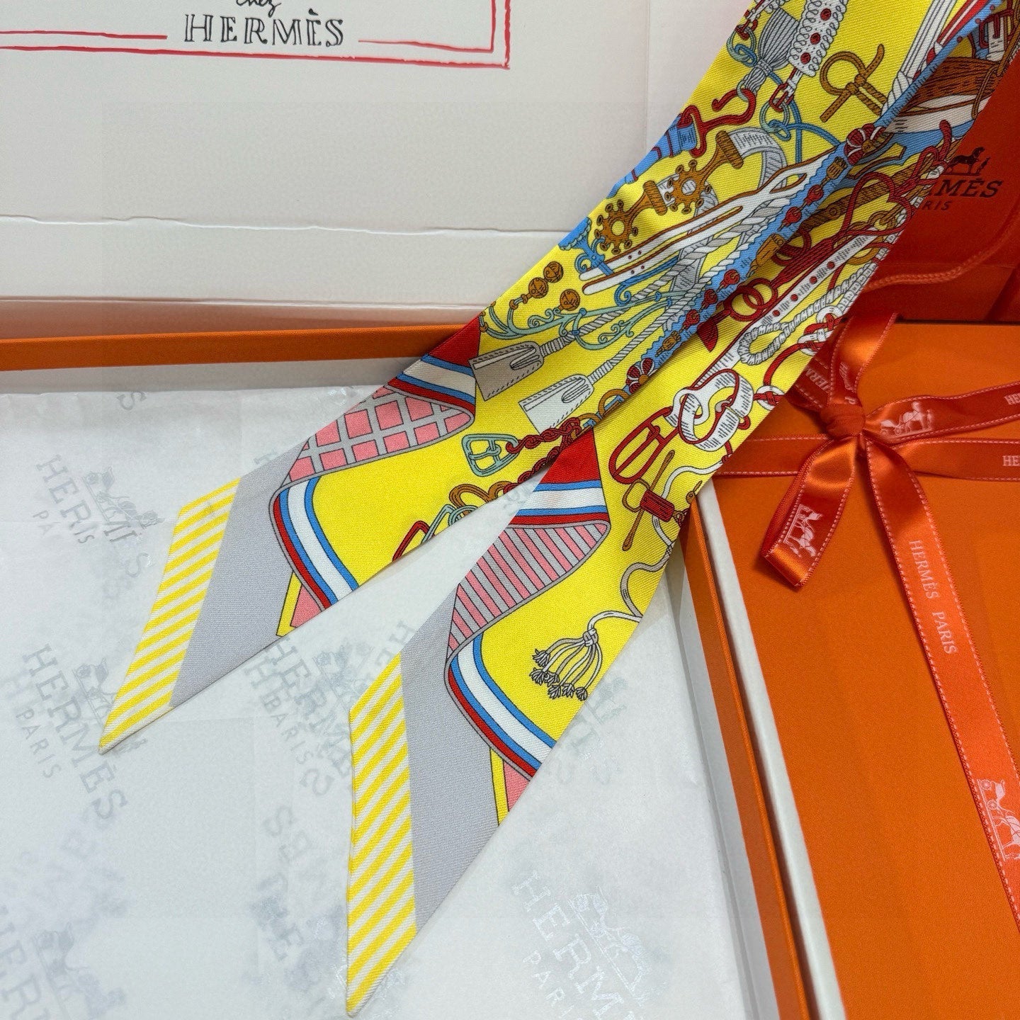 HERMES 25S SCARF 90 IN SILK 853143