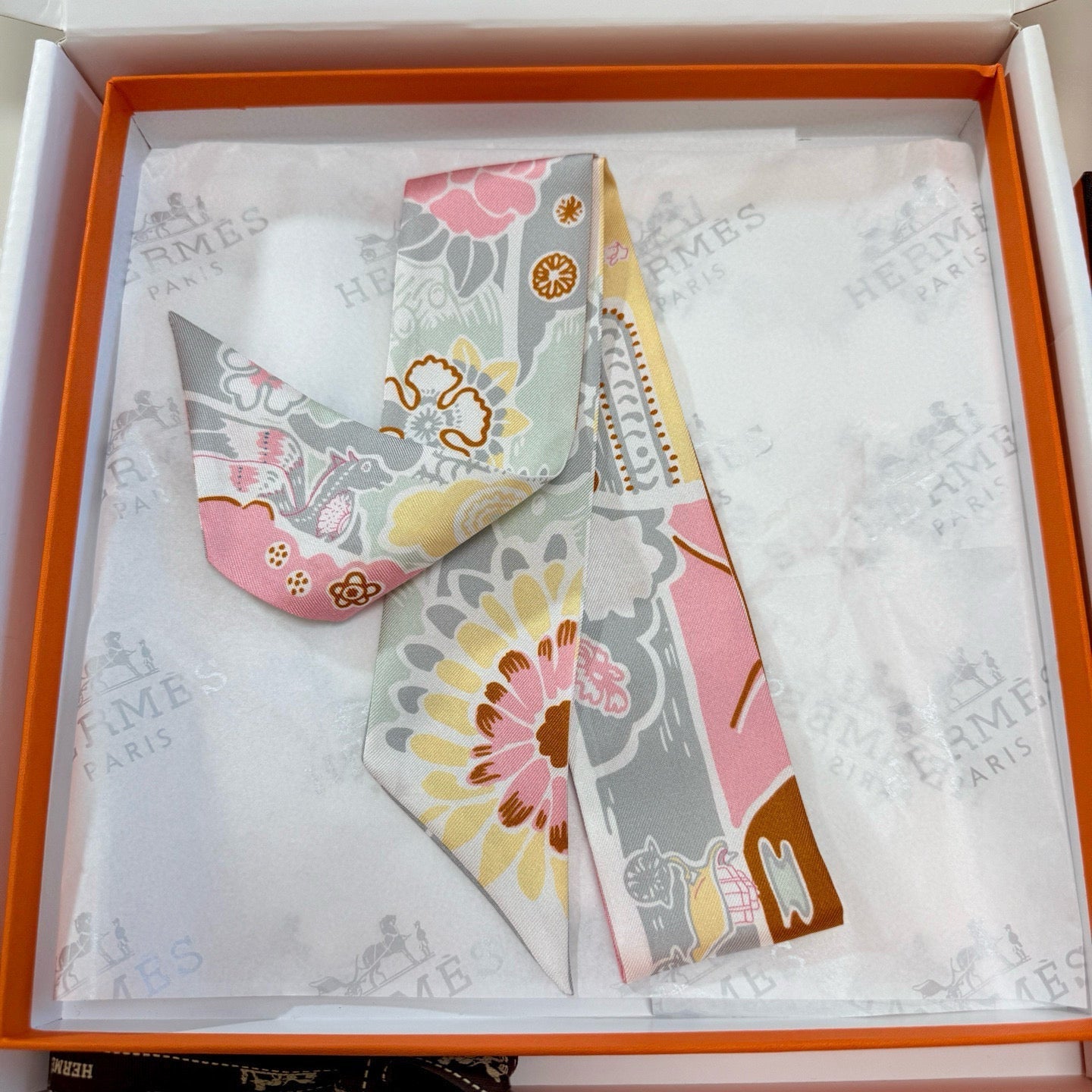 HERMES 25S SCARF 90 IN SILK 854960