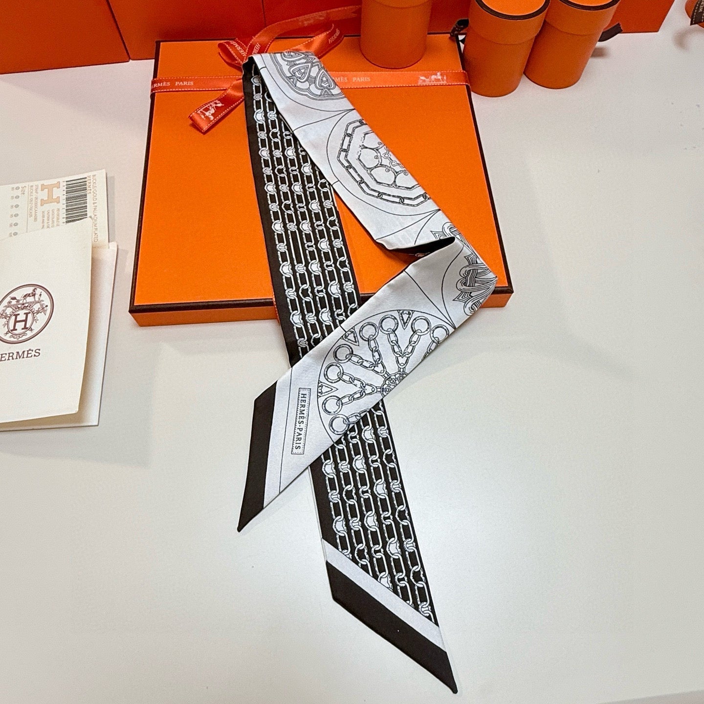 HERMES 25S SCARF 90 IN SILK 856721