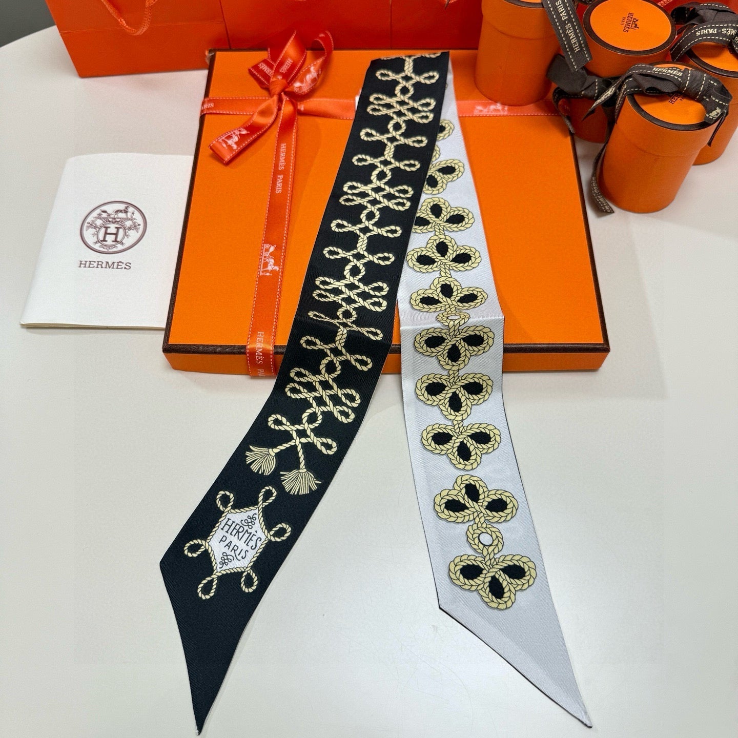 HERMES 26S SCARF 86 IN SILK 309669