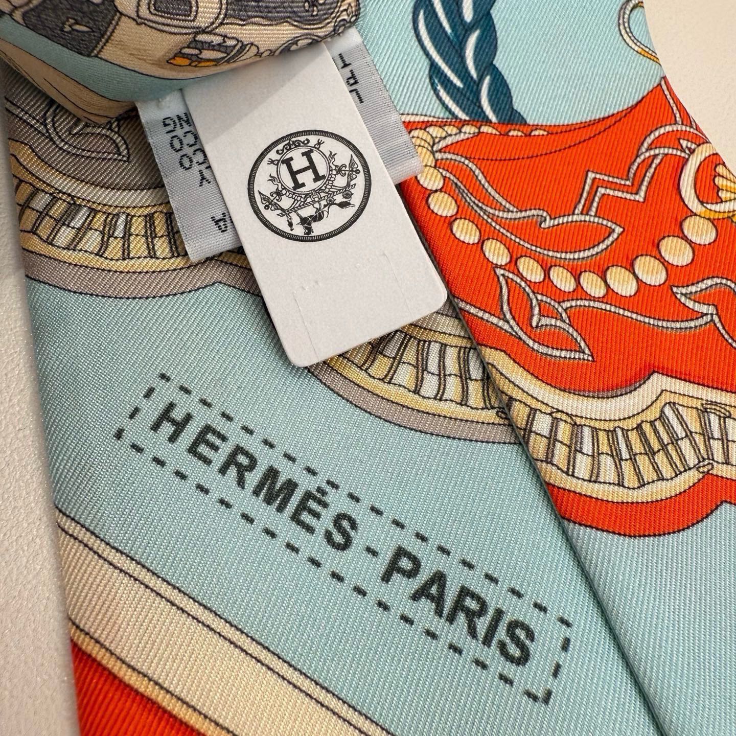 HERMES 26S TWILLY SCARF 86 IN SILK 496195
