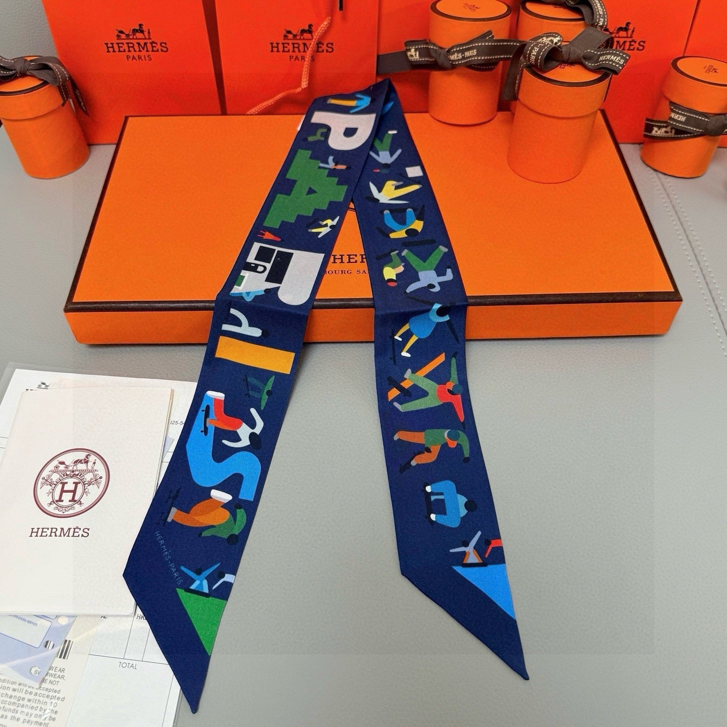 HERMES 26S TWILLY SCARF 86 IN SILK 496158