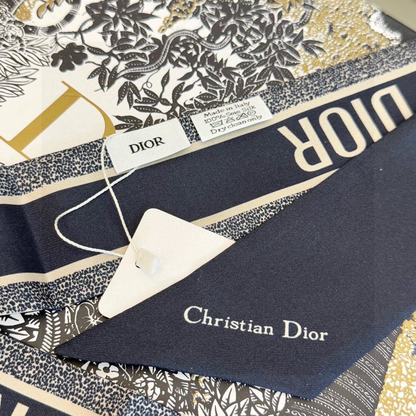 DIOR 26S SCARF 105CM IN SILK 309593
