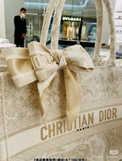 DIOR 26S SCARF 105CM IN SILK 276434