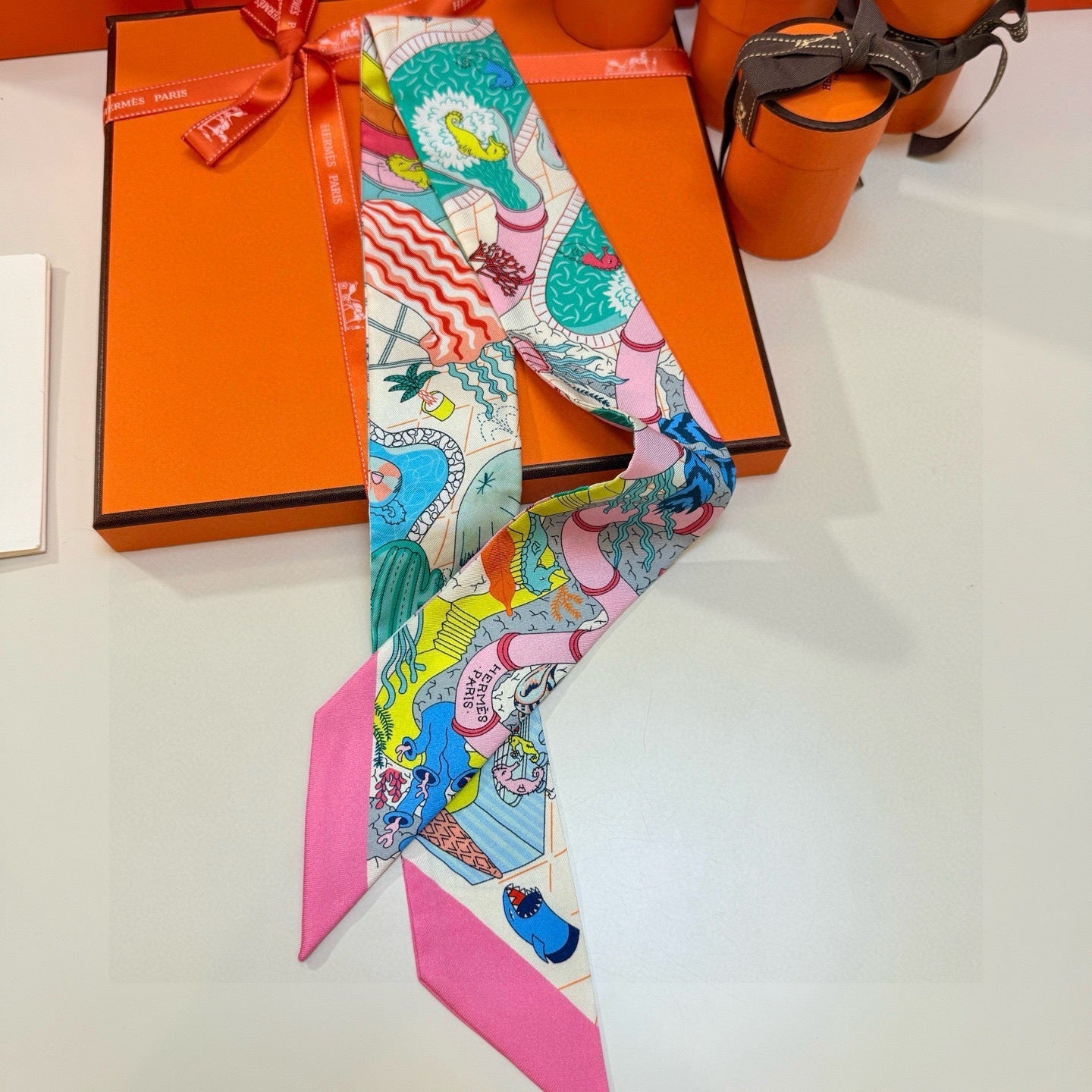 HERMES 26S TWILLY SCARF 86 IN SILK 492604
