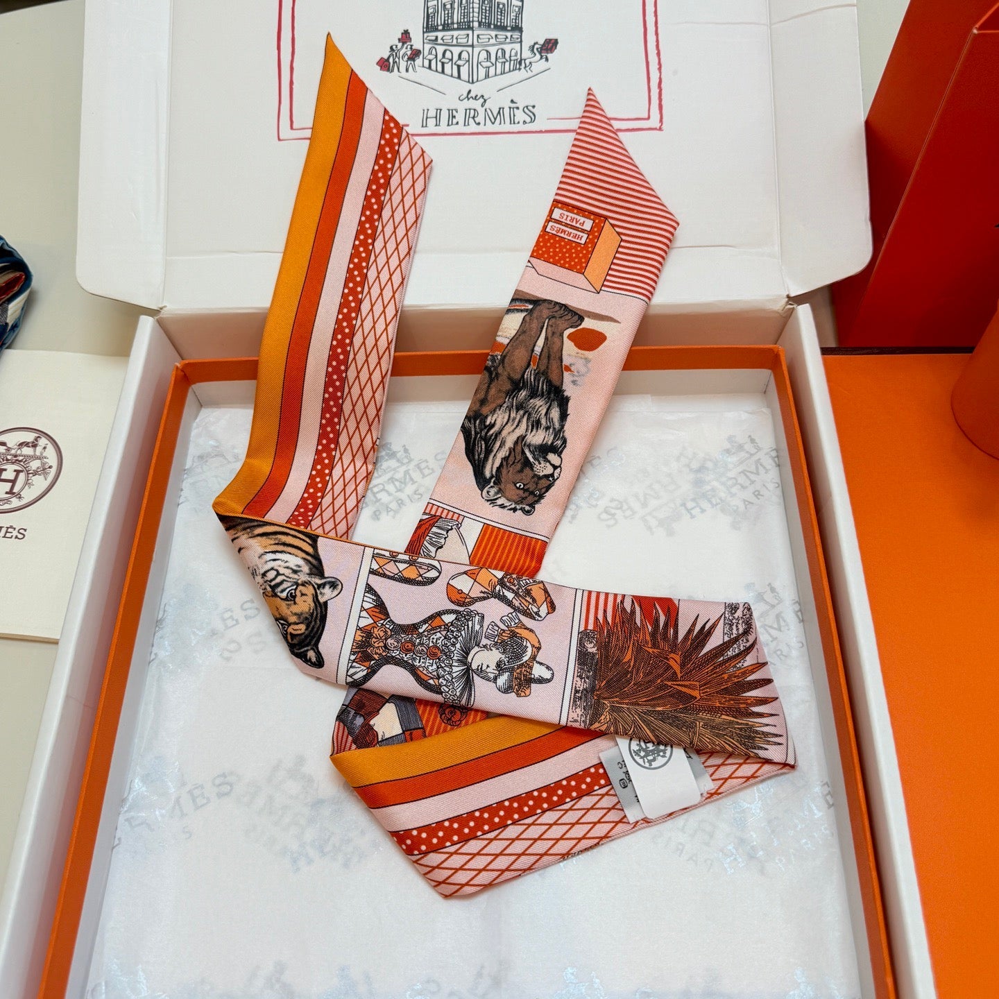 HERMES 26S TWILLY SCARF 86 IN SILK 492617