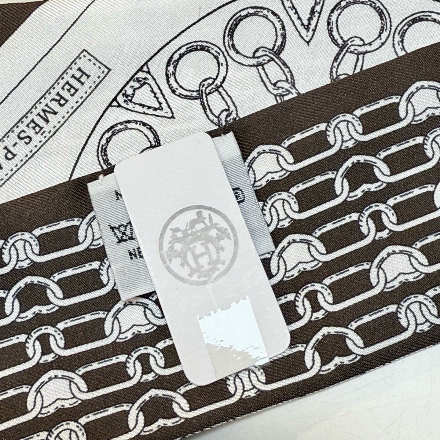 HERMES 26S TWILLY SCARF 86 IN SILK 492641
