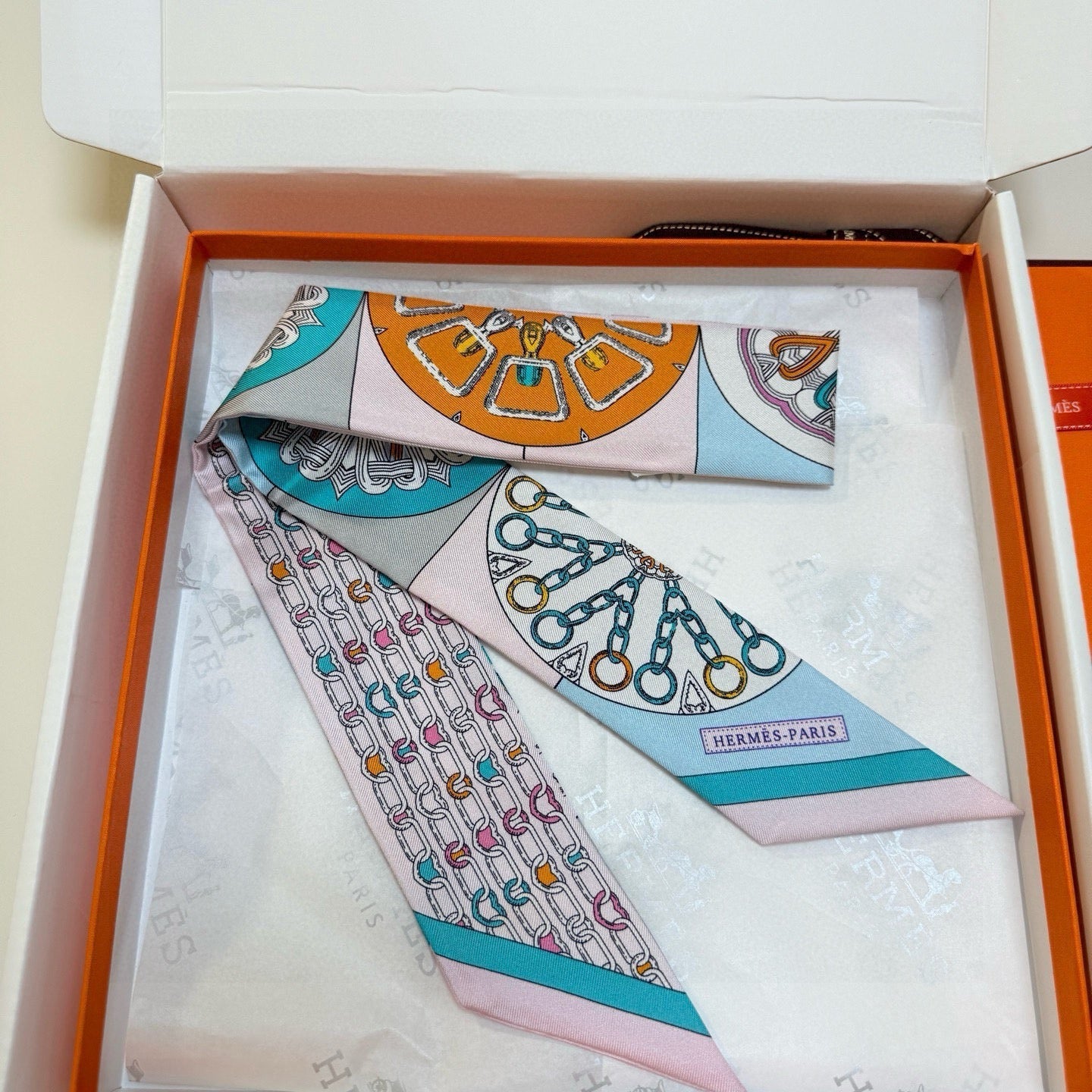 HERMES 26S TWILLY SCARF 86 IN SILK 492643