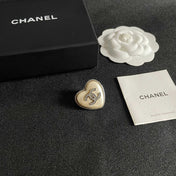 CHANEL 26S DOUBLE C LOGO CRYSTAL HEART BROOCH IN GOLD METAL 629994