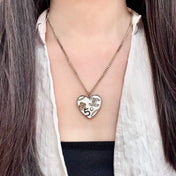 CHANEL 26S DOUBLE C LOGO NO.5 FLORAL HEART NECKLACE IN WHITE ENAMEL & GOLD METAL 630794