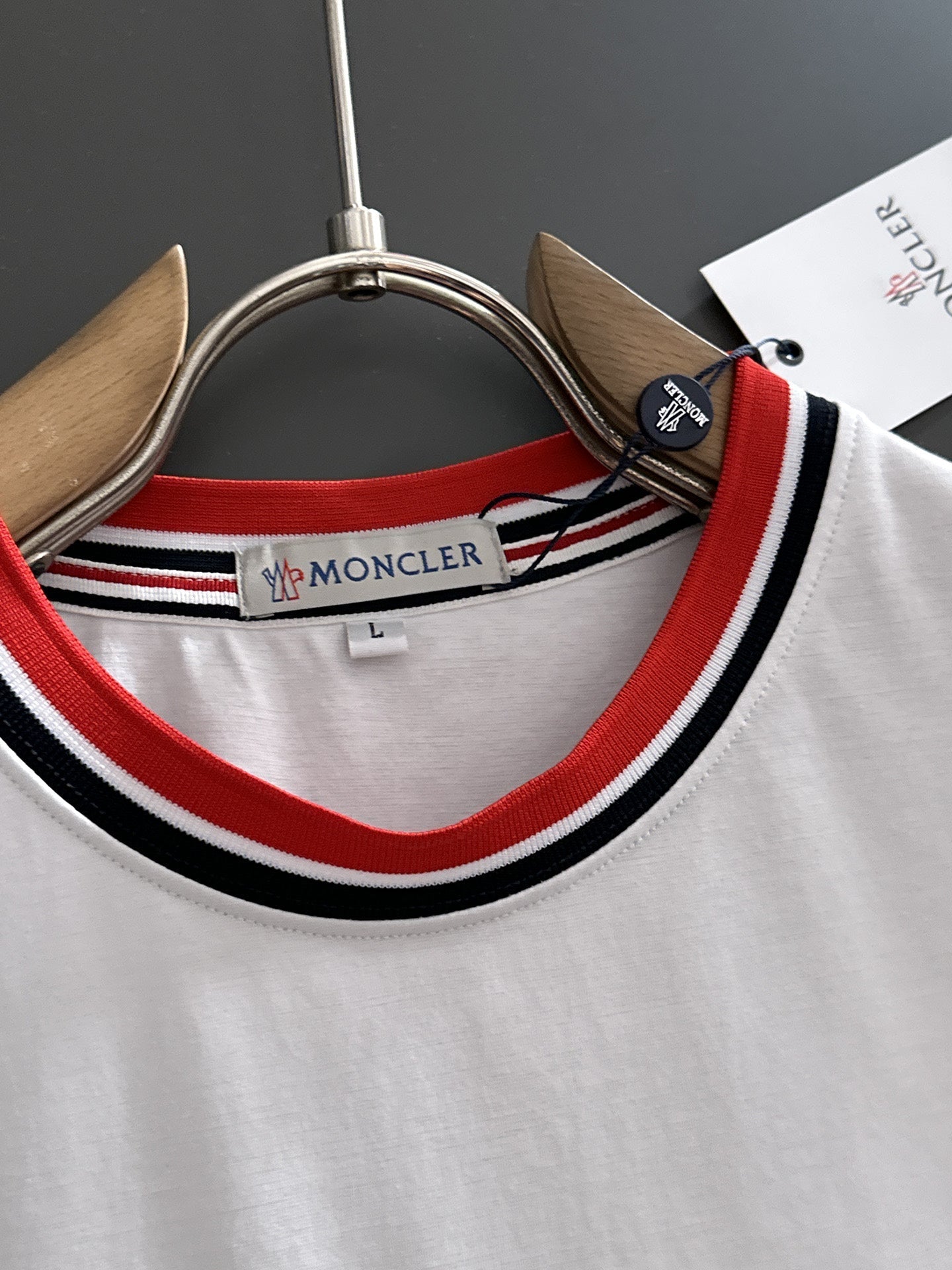 MONCLER 26S SHORT SLEEVE T-SHIRT 660