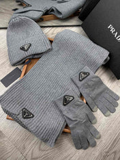 THREE-PIECES SET IN SMOKE GRAY WOOL AND ACRYLIC 406559