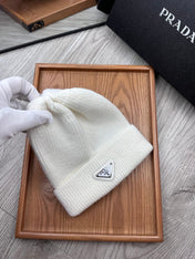 BEANIE HAT IN WHITE WOOL 332394