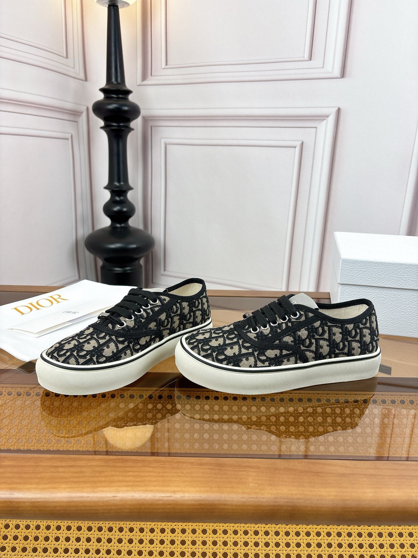 DIOR 26S LOW TOP SNEAKERS 35MM IN BLACK OBLIQUE CANVAS WITH RUBBER SOLE