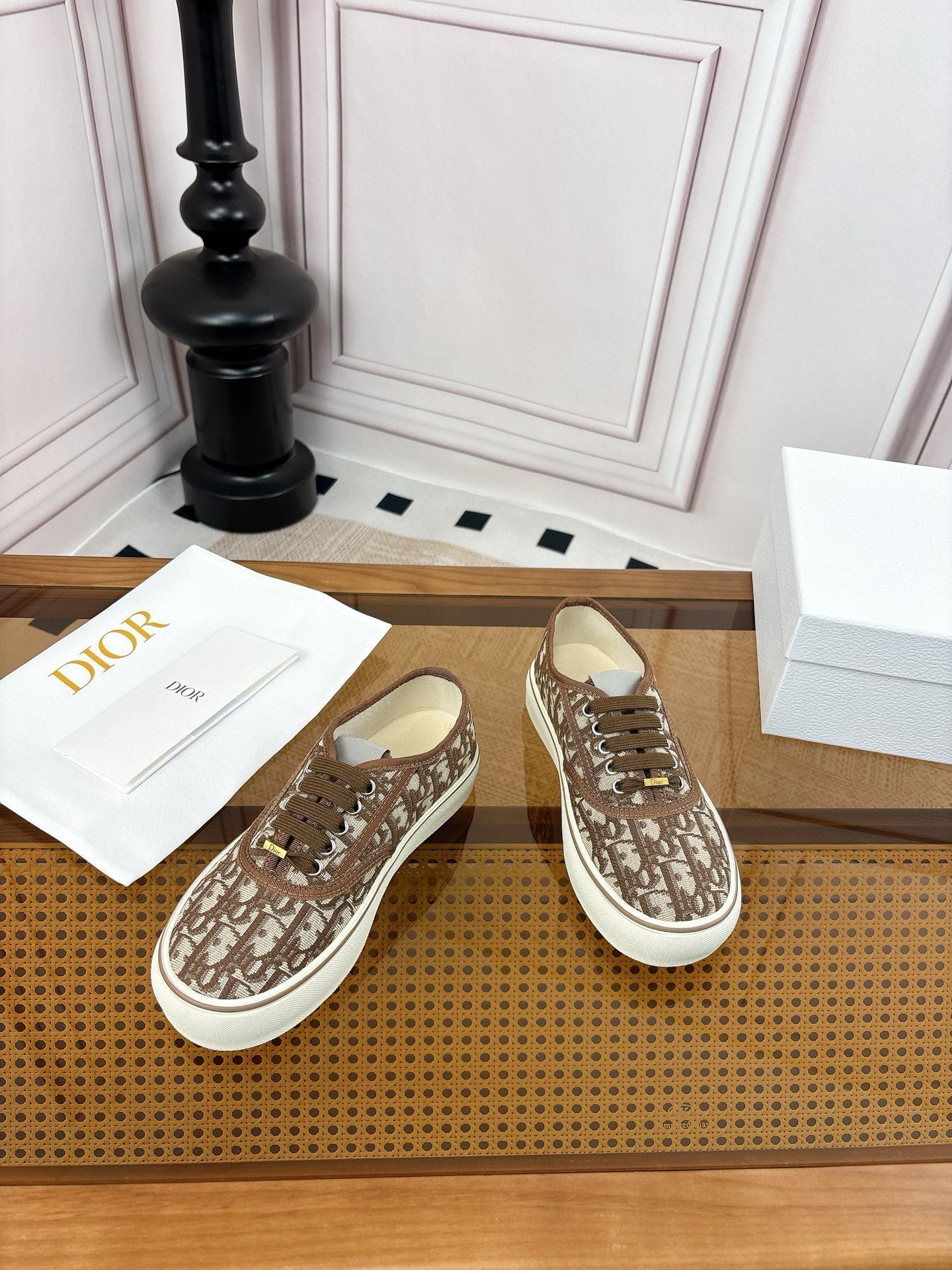 DIOR 26S LOW TOP SNEAKERS IN BROWN OBLIQUE CANVAS WITH RUBBER SOLE