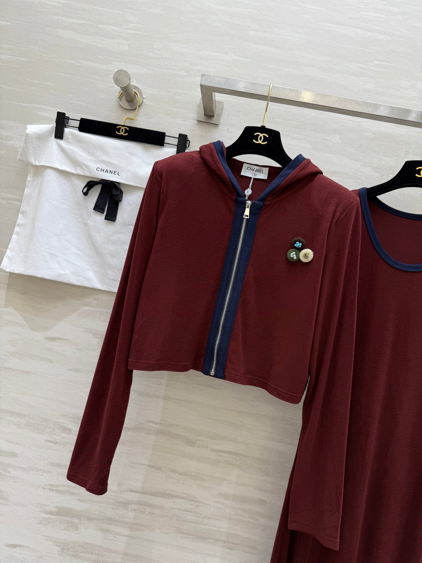 CHANEL 26S JACKET AND SLEEVELESS DRESS SET 962