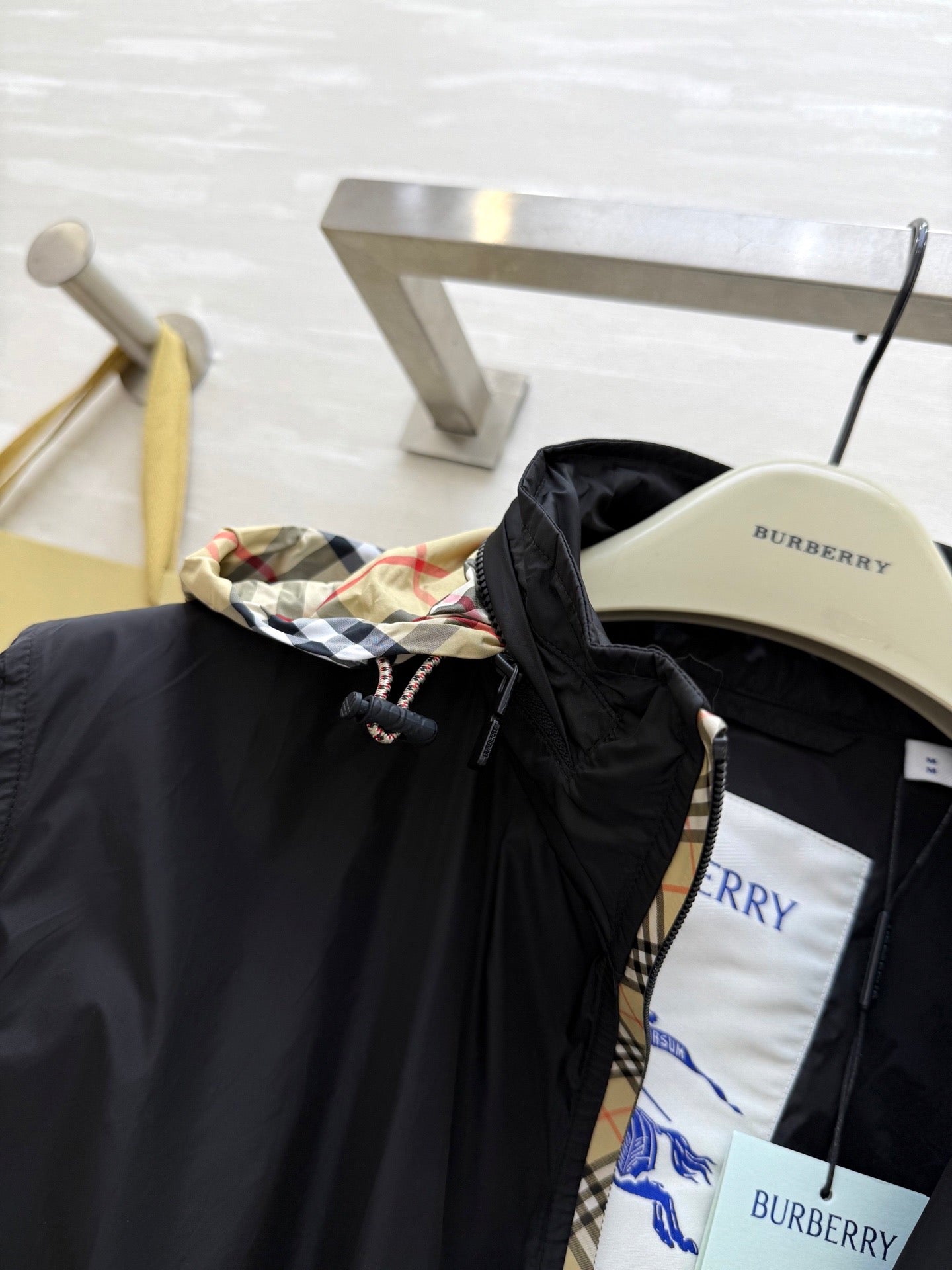 BURBERRY 26S LIGHTWEIGHT JACKET 409