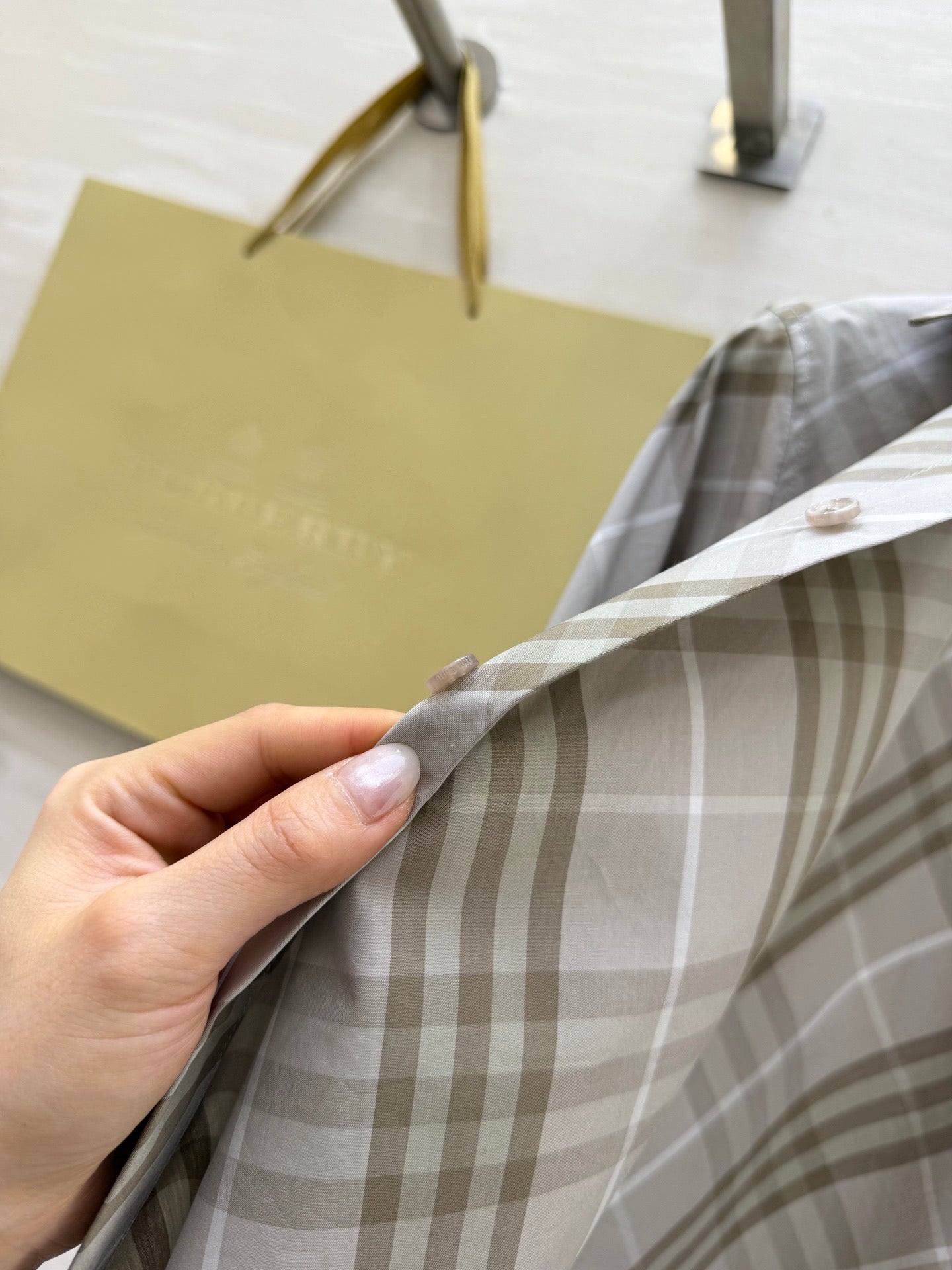 BURBERRY 26S SHIRT 402