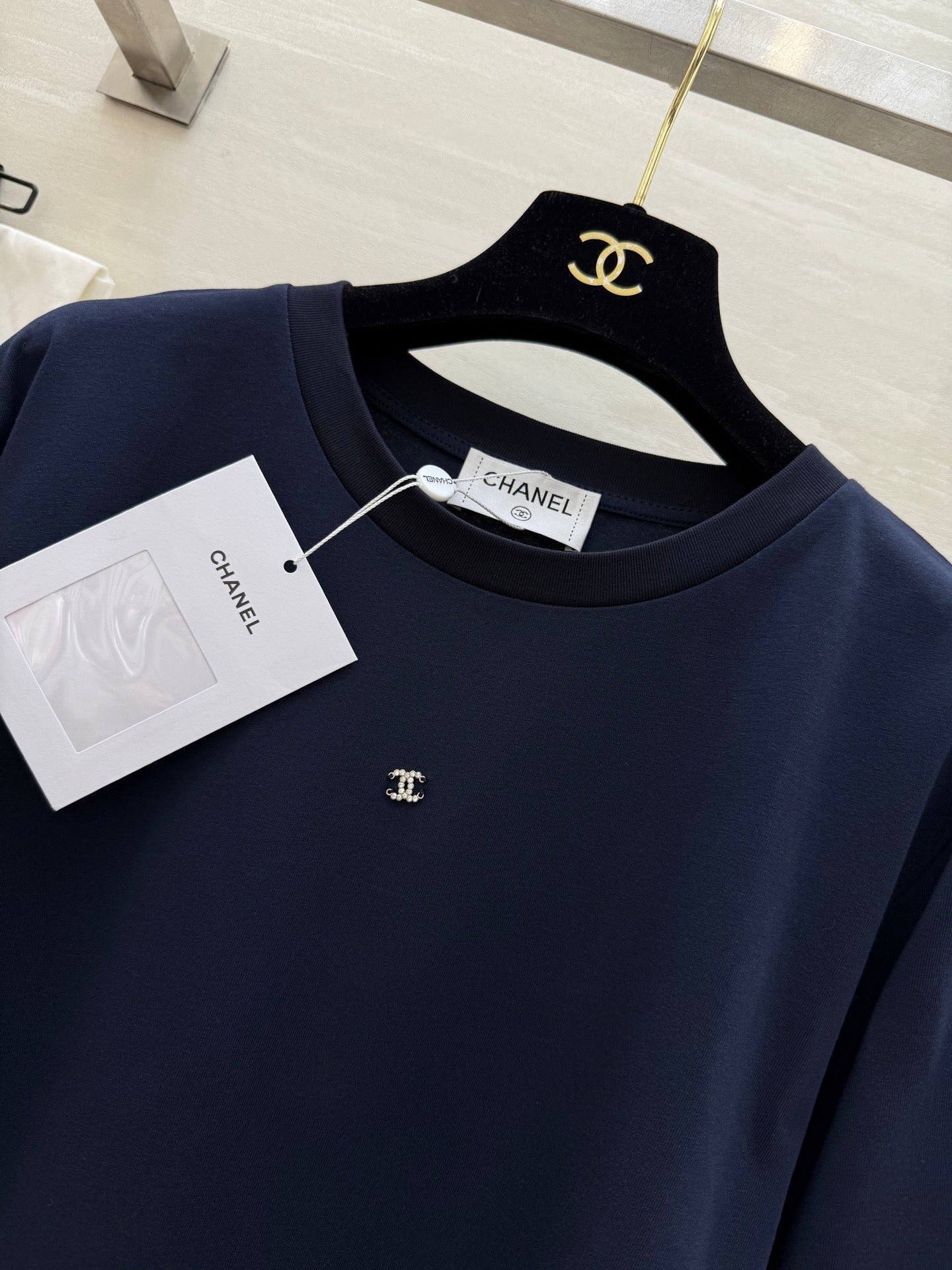 CHANEL 26S LONG-SLEEVE T-SHIRT 975