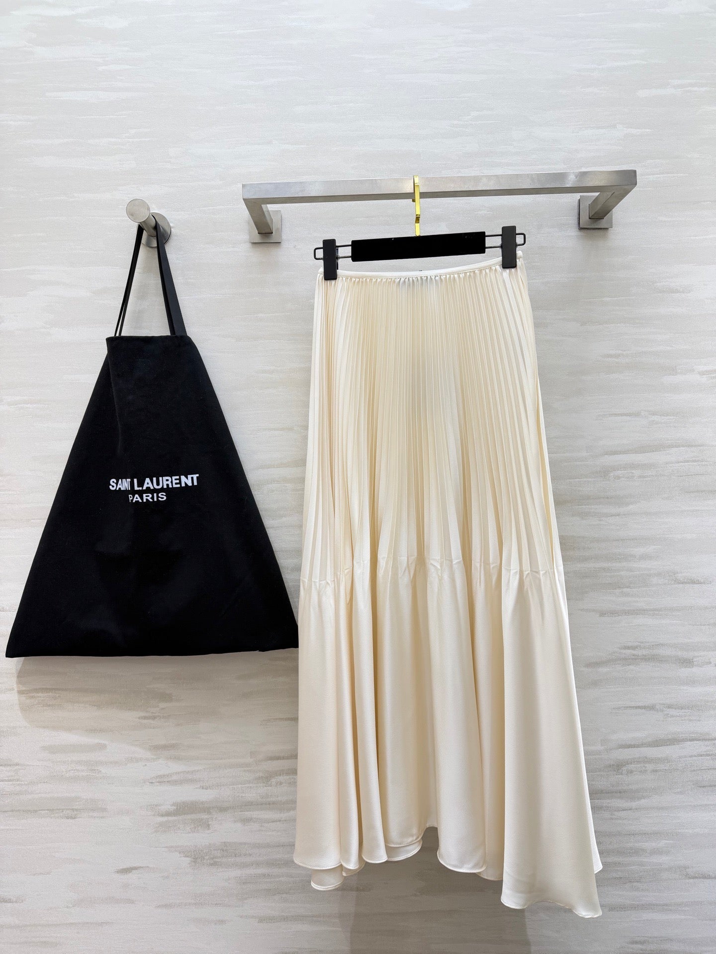 YSL 26S PLEATED MIDI SKIRT 270
