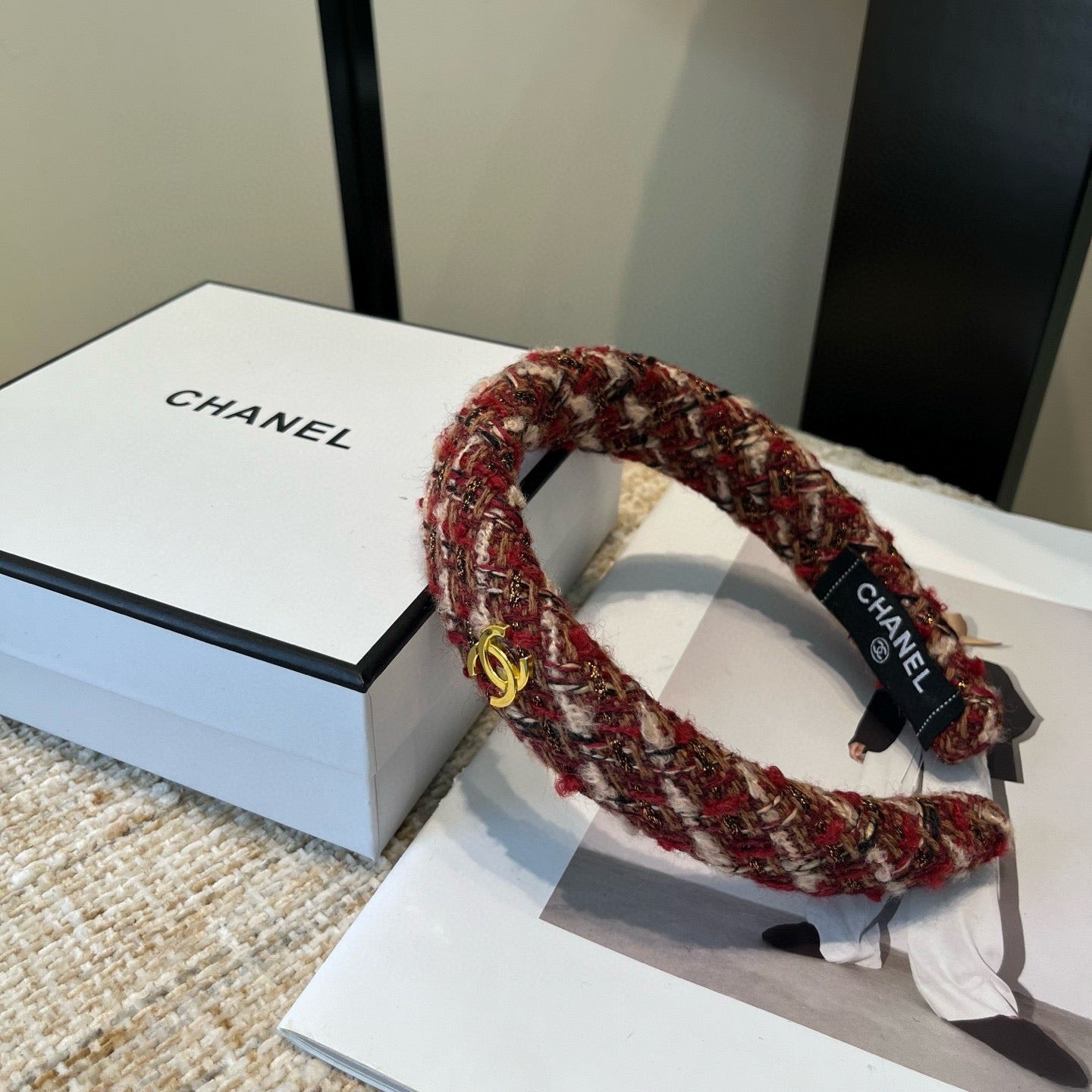 CHANEL 26S HEADBAND IN BEIGE AND RED TWEED 505320