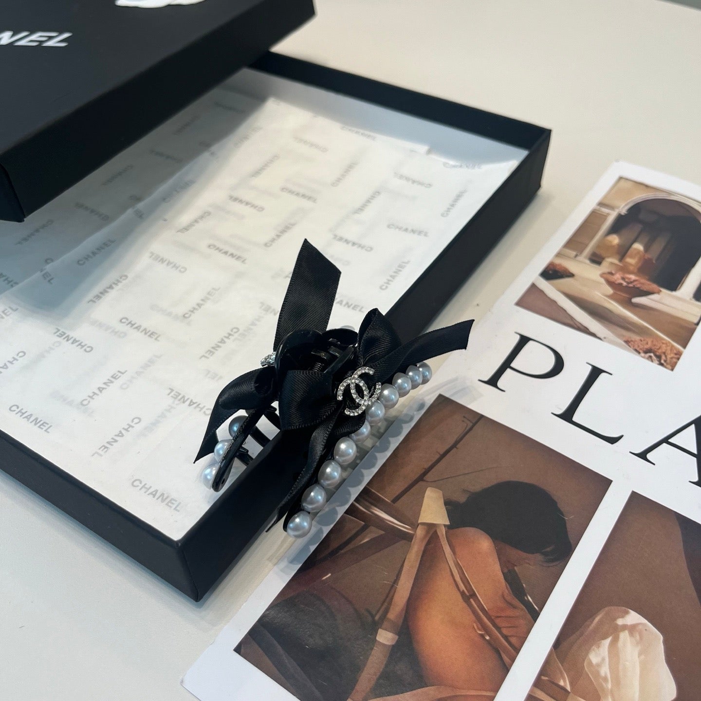 CHANEL 26S HAIR CLIP IN BLACK BOW PEARL 505323