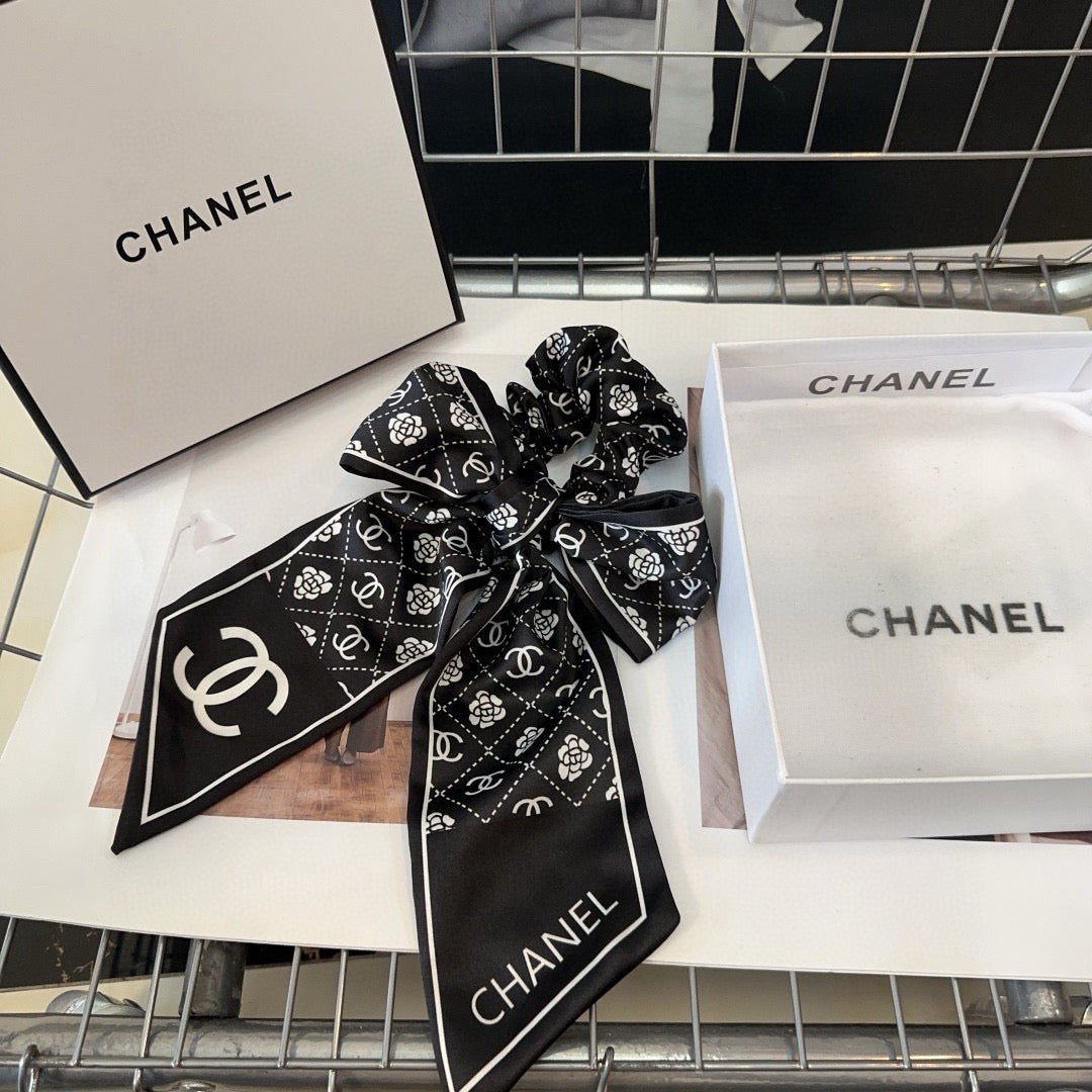 CHANEL 26S HAIR SCRUNCHIE IN BLACK SILK 503074
