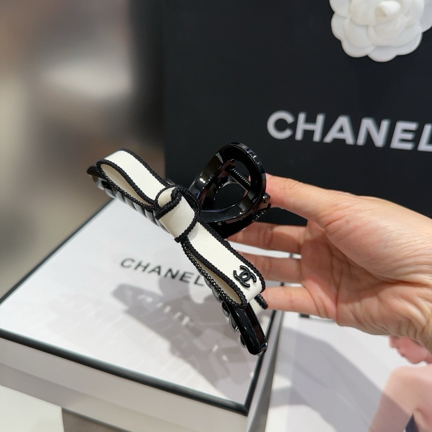CHANEL 26S BOW HAIR CLIP IN WHITE RIBBON 512097