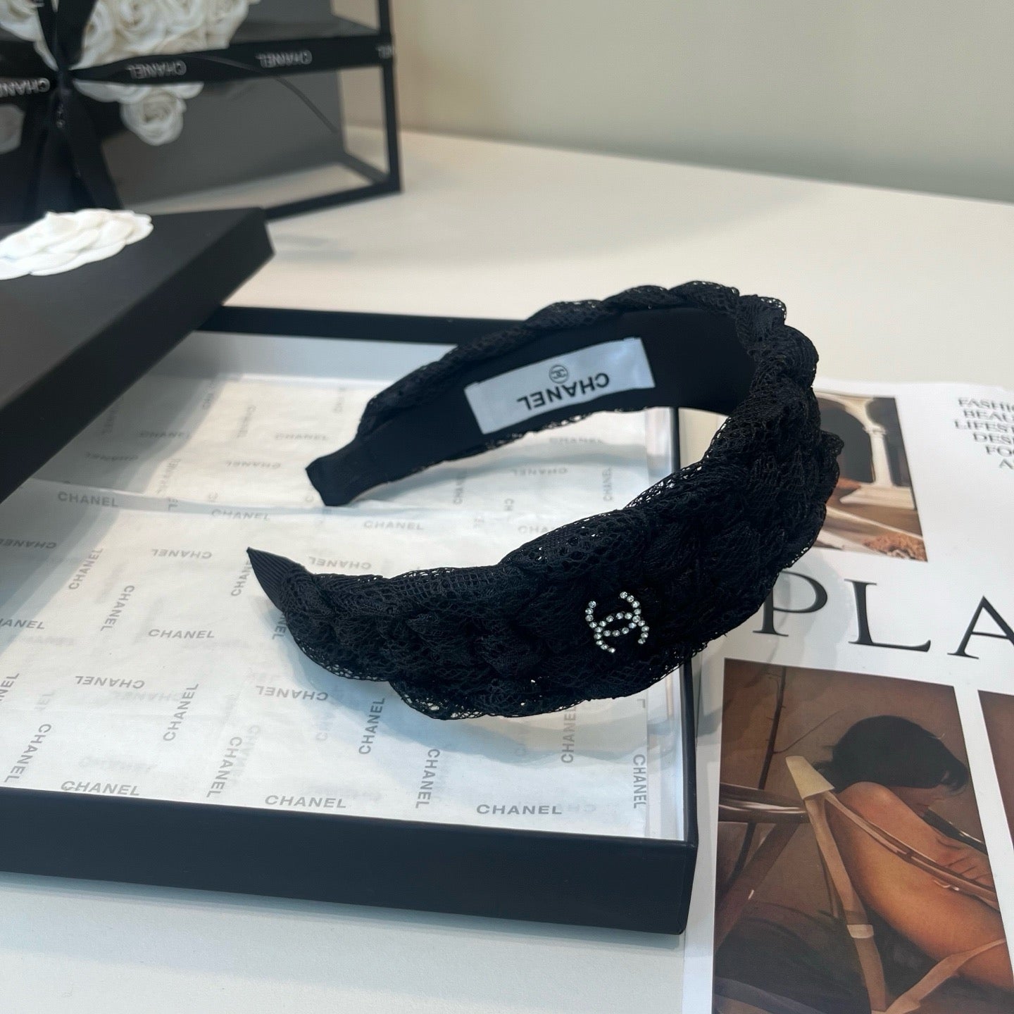 CHANEL 26S WIDE HEADBAND IN BLACK LACE FABRIC 505329