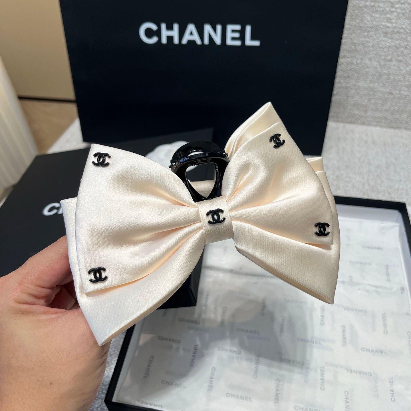 CHANEL 26S BOW HAIR CLIP IN WHITE RIBBON 512127