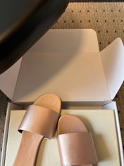 YSL 26S FLAT SLIDES IN NUDE SATIN